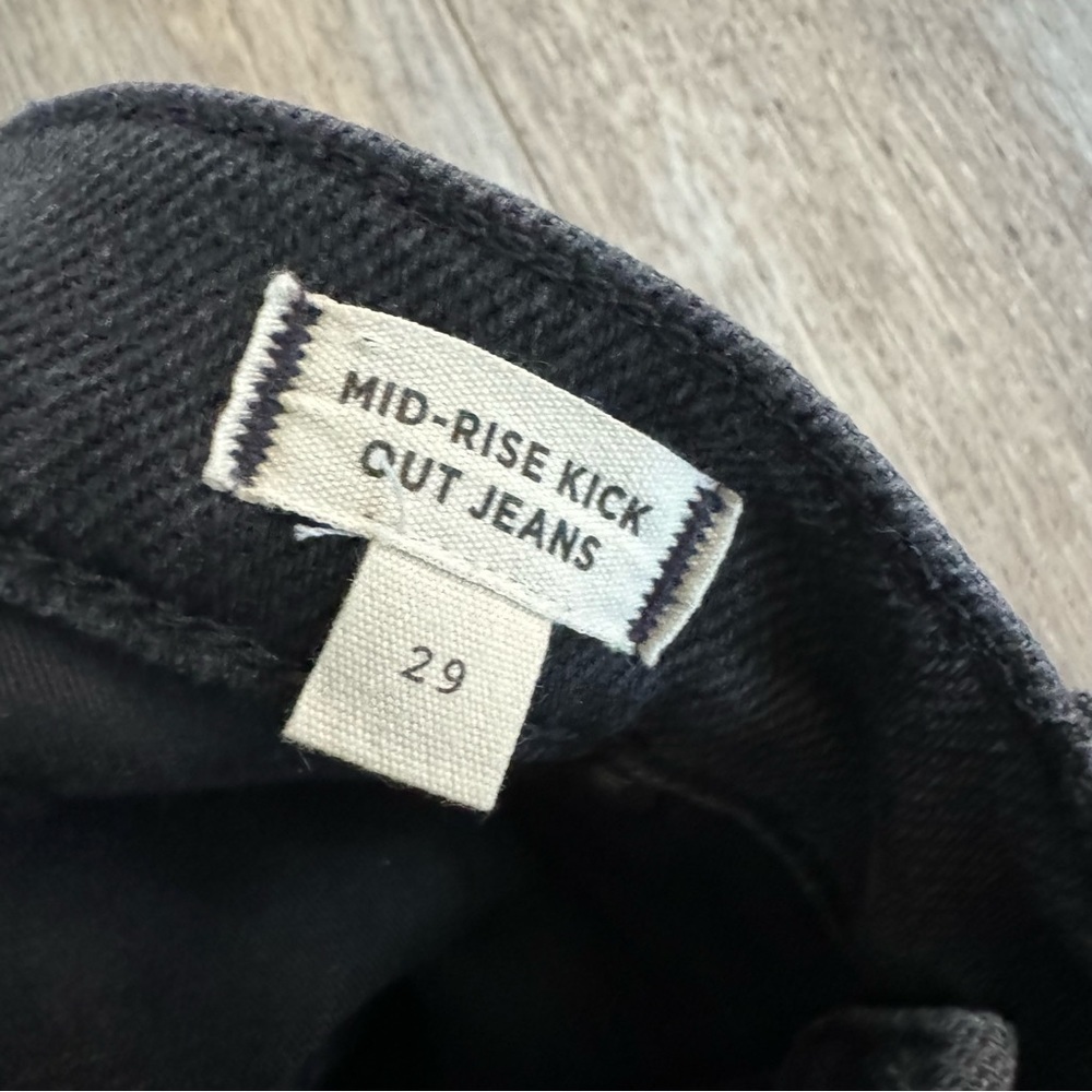 NWOT! Madewell Mid-Rise Kick Out Crop Jeans - Color: Black Rise Wash - Picture 6 of 11